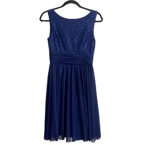 JH Evenings Sleeveless Navy Blue Dress Lace Bodice V Back Zip Women Size 4